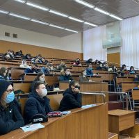 В НХТИ для студентов была проведена открытая лекция «Язык и культура», посвященная проблеме соотношения языка и культуры.