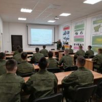 29 юношей НХТИ завершили семестр в Военном учебном центре КНИТУ.