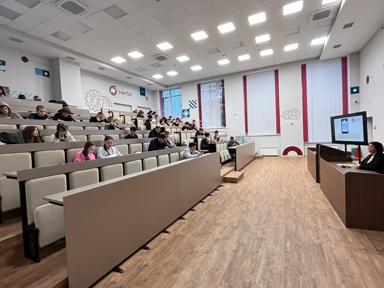 Зумеры и классика против коррупции»