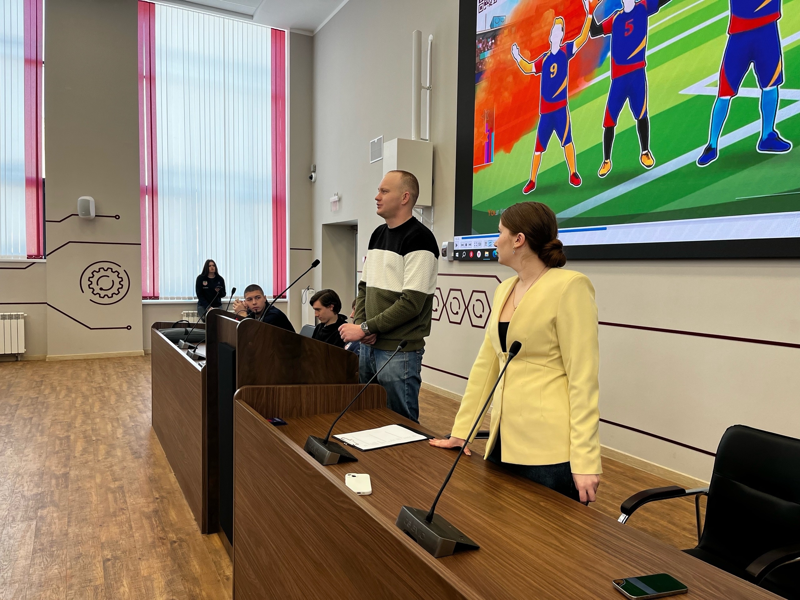 В НХТИ прошла встреча студентов с футбольным клубом «Нефтехимик»