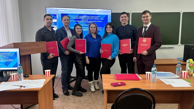 🔥Поздравляем студентов групп 3012,3214 и 3013 с успешной защитой! 👏👏👏