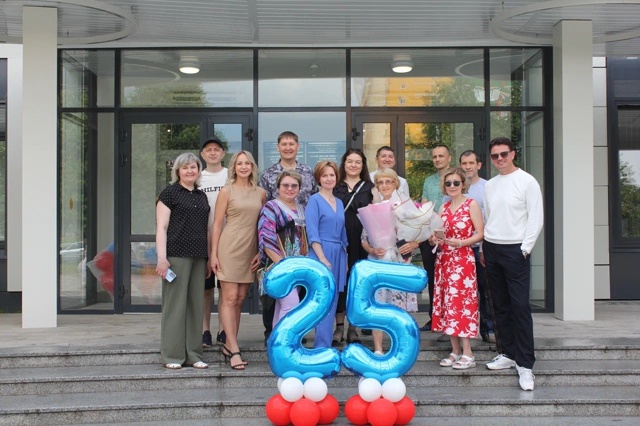🎉 25 лет спустя: Встреча выпускников АСОИУ 2000 в НХТИ! 🎉